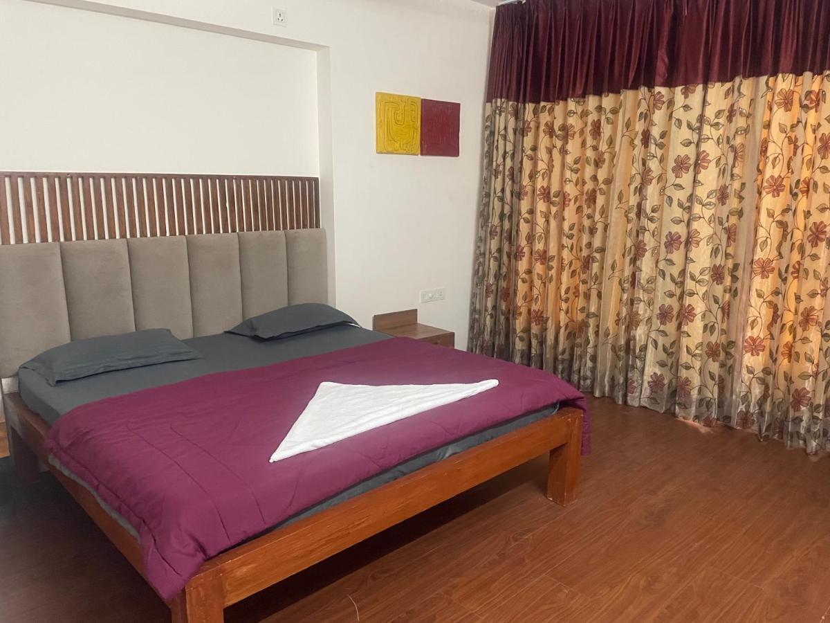 Royal Nest Premium Hotel Púna Kültér fotó